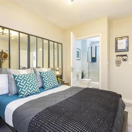 Newly Built Luxury 2 Bed Apartment!!! London Exteriör bild